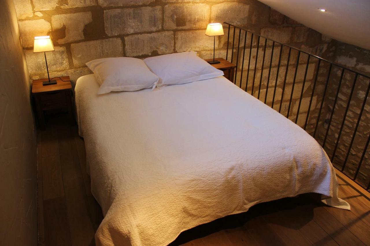 דירות Saint-Rémy-de-Provence Charme En Provence מראה חיצוני תמונה