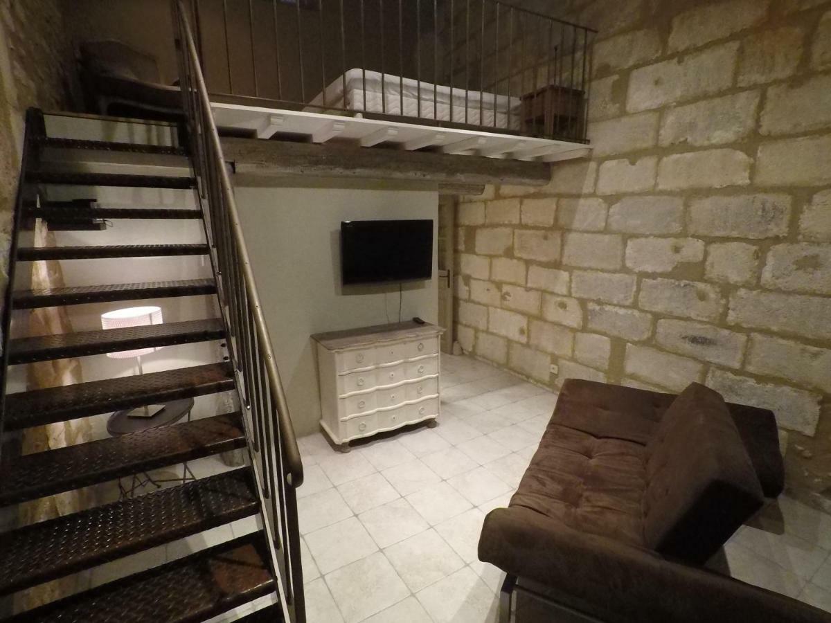 דירות Saint-Rémy-de-Provence Charme En Provence מראה חיצוני תמונה